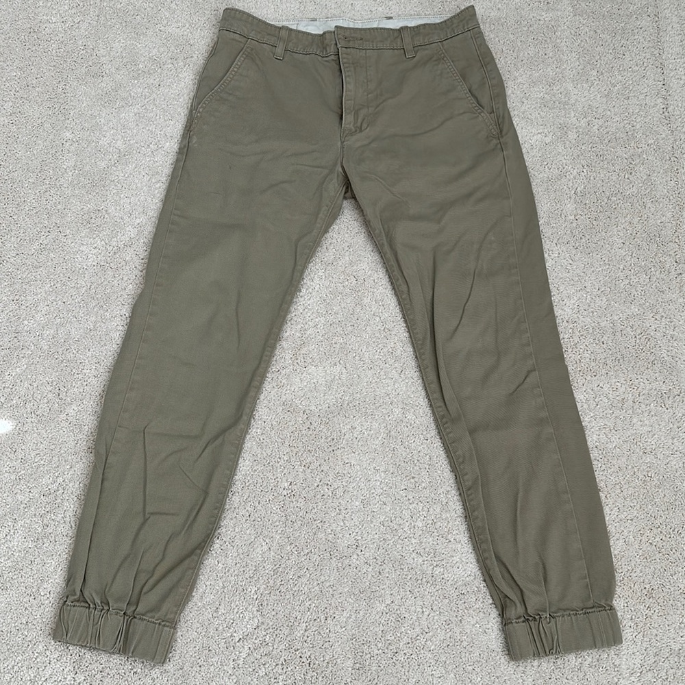 Levi’s Khaki Chino Joggers
